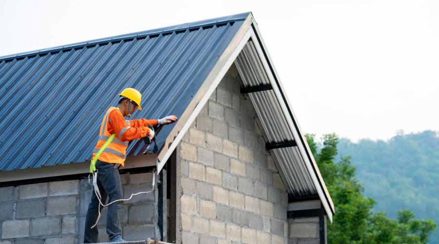 Expert new roof installation services in Safford, AL